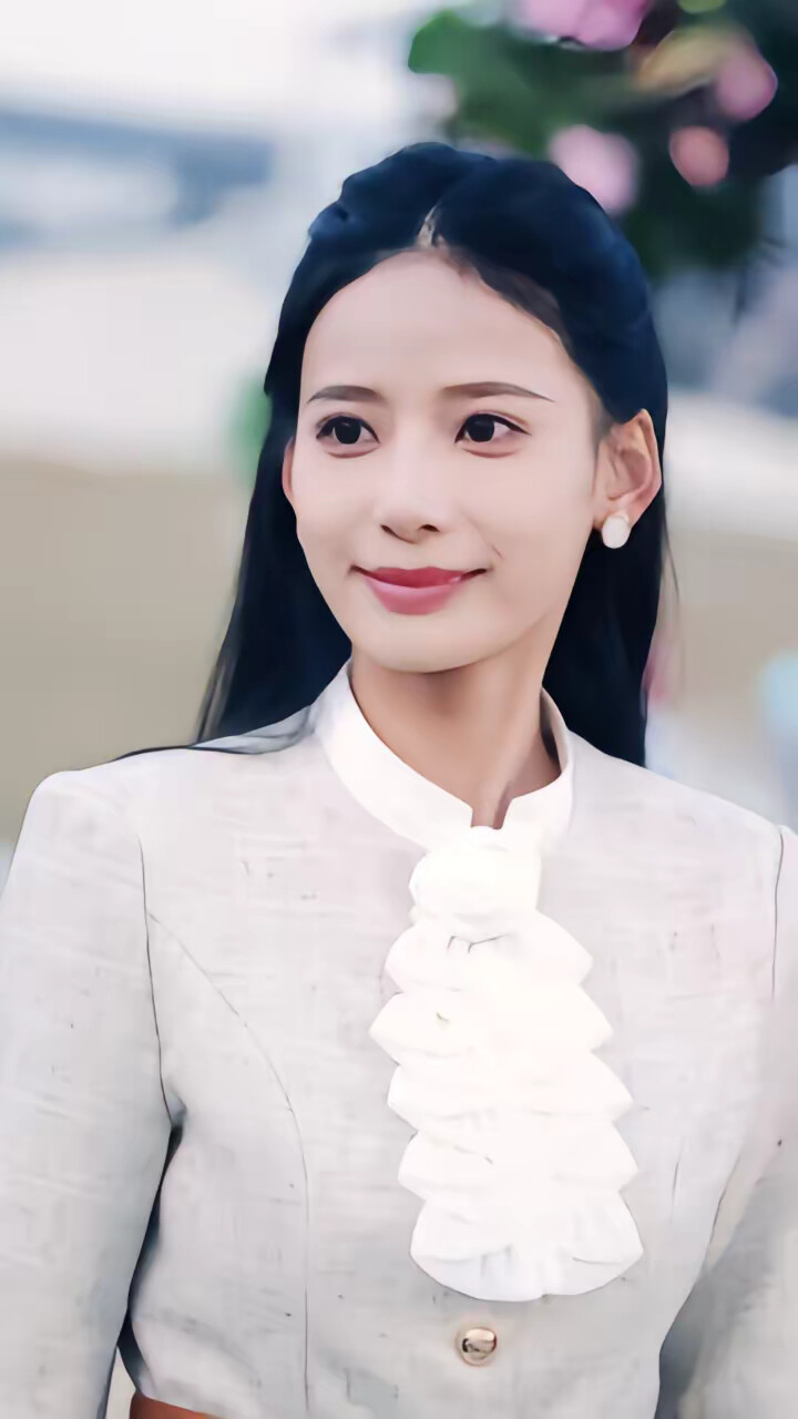 《离婚当天被五位爸爸认回豪门》剧照