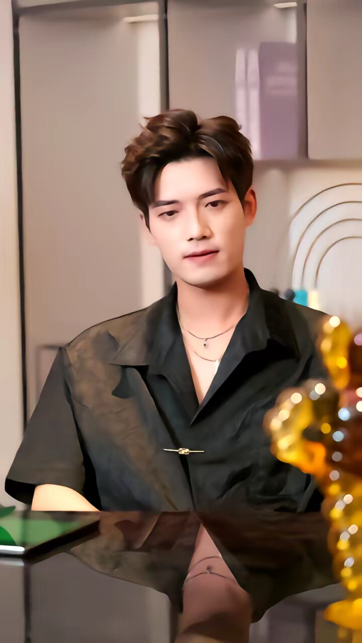 《今天影帝夫人掉马了吗》剧照