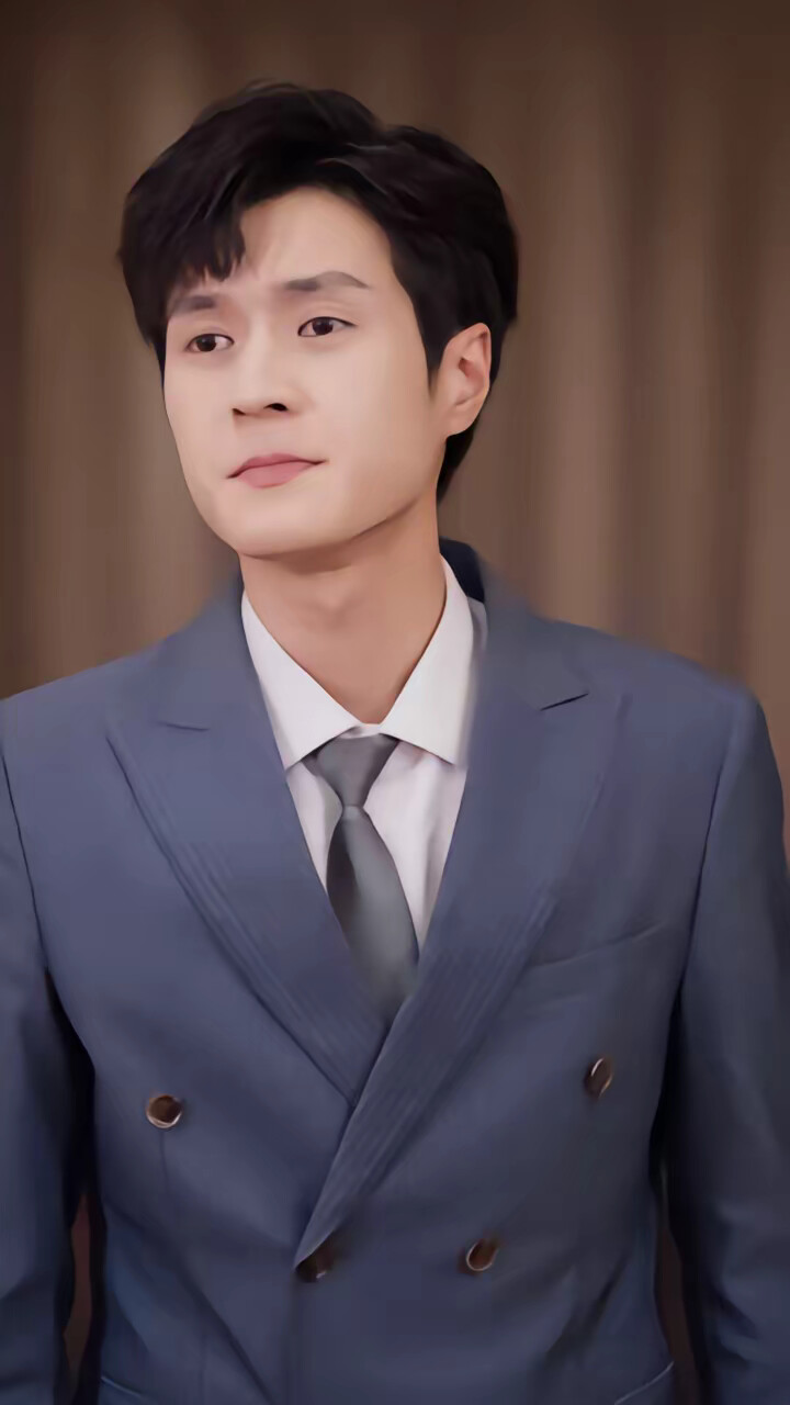 《实习生竟是千金大小姐》剧照