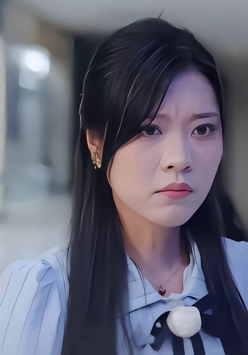 《冷眼旁观的她》剧照