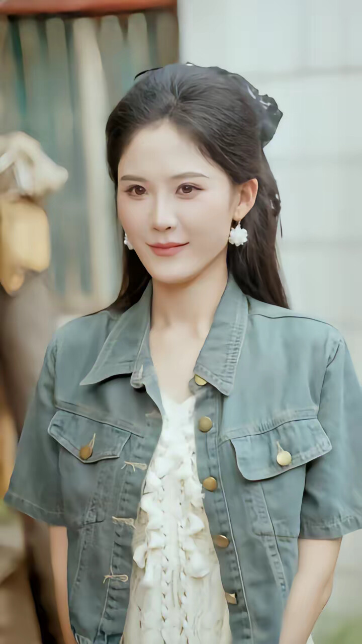 《我的系统，专治各种炫富》剧照