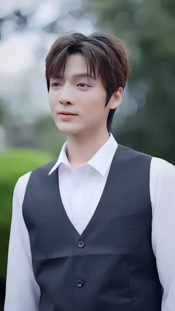 《闪婚后年下总裁狠狠爱》剧照