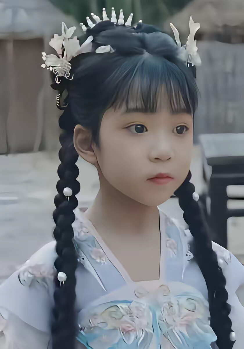 《开局泥腿子，赚钱科举两不误》剧照