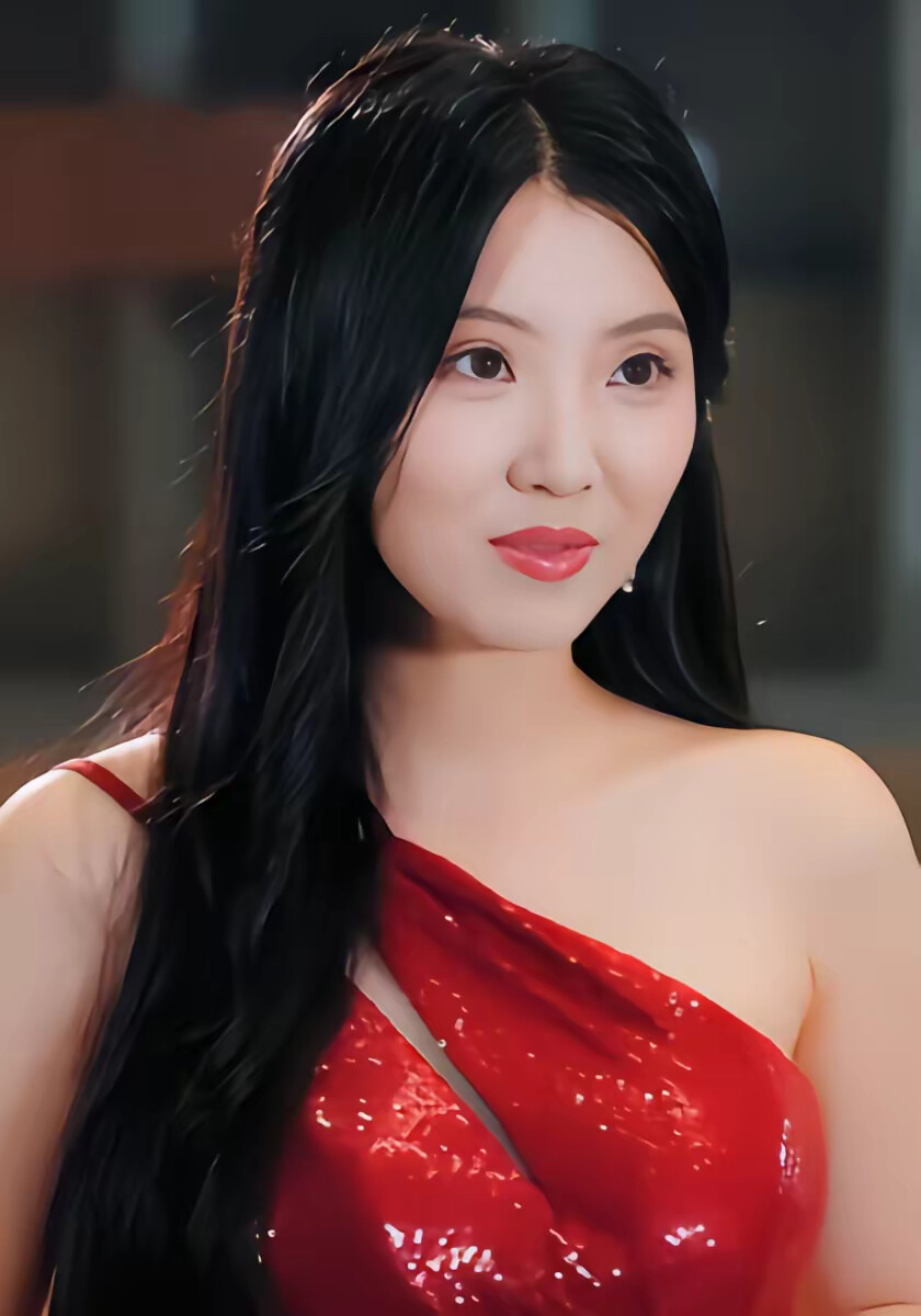 《与你相识恰逢春》剧照