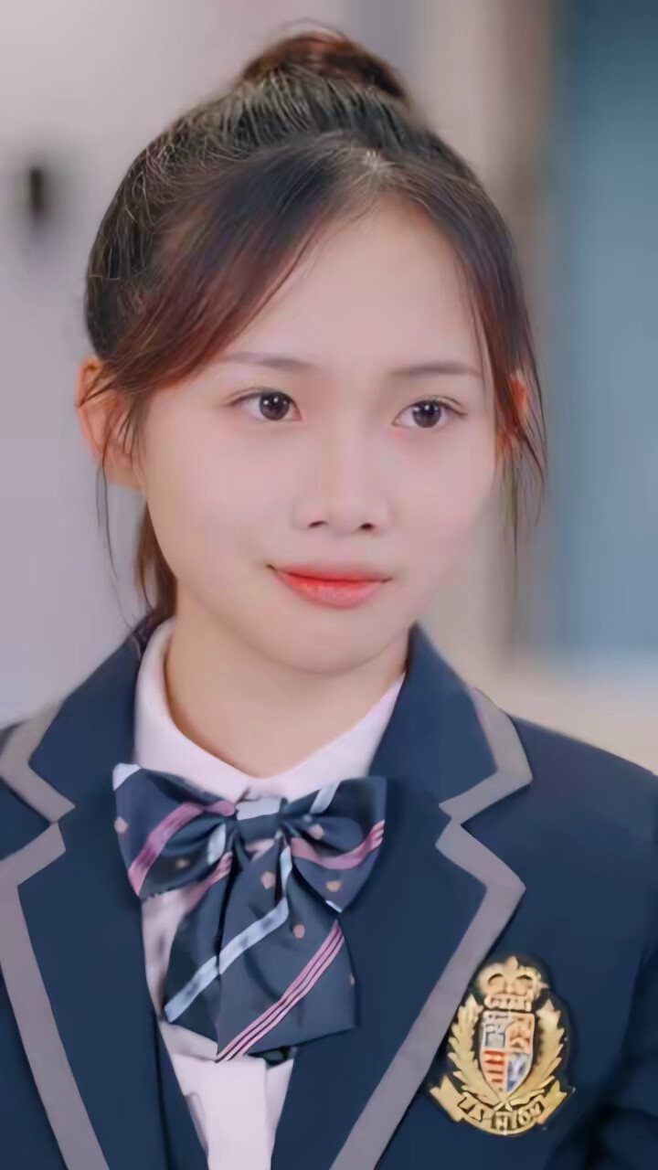 《暗处有光恰逢诗雨》剧照