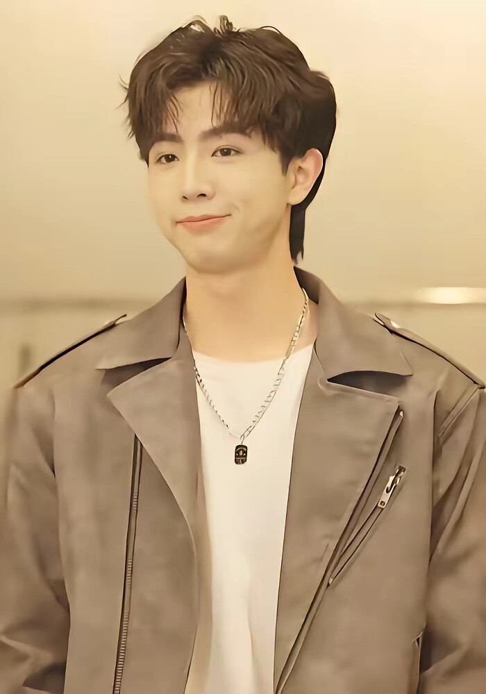 《天降外挂式监护人》剧照