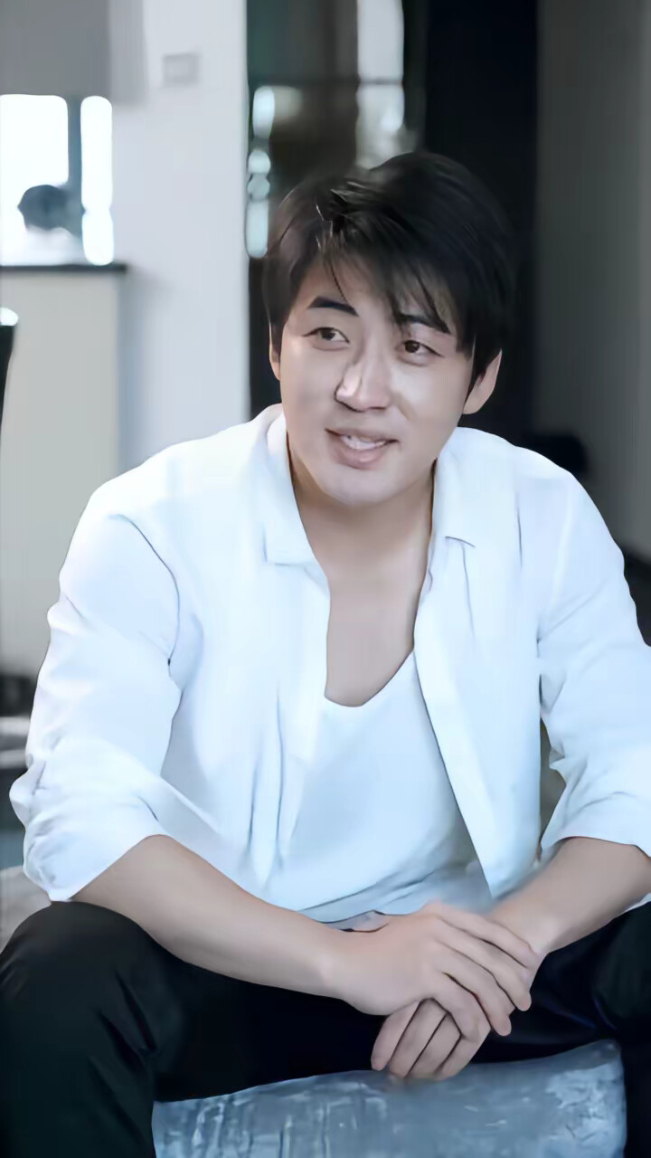 《狂野小神医》剧照