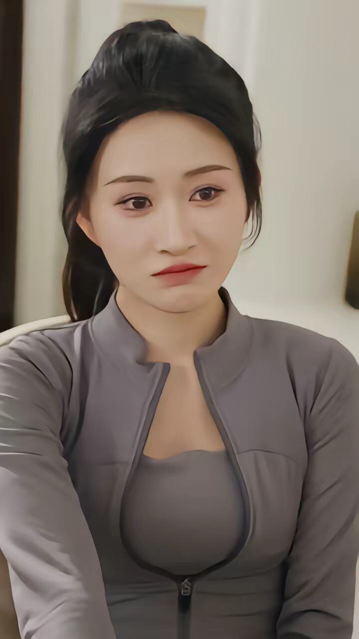 《求你别再变强啦，女帝人设都崩啦》剧照