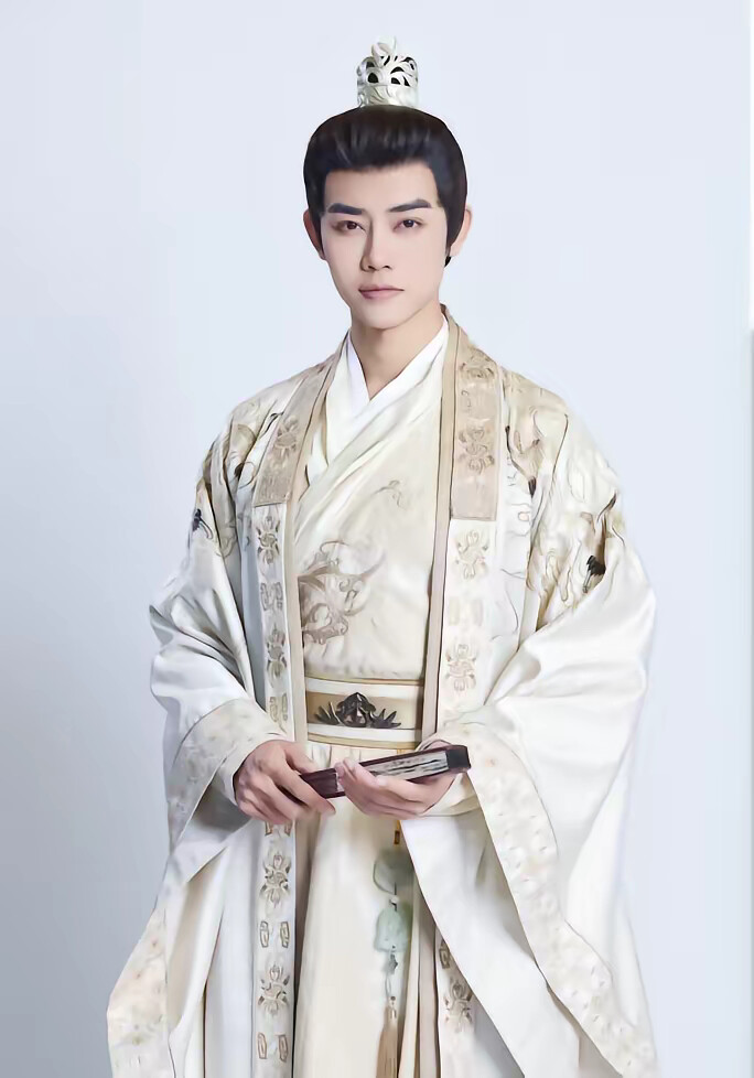 《我愿与你落凡间》剧照