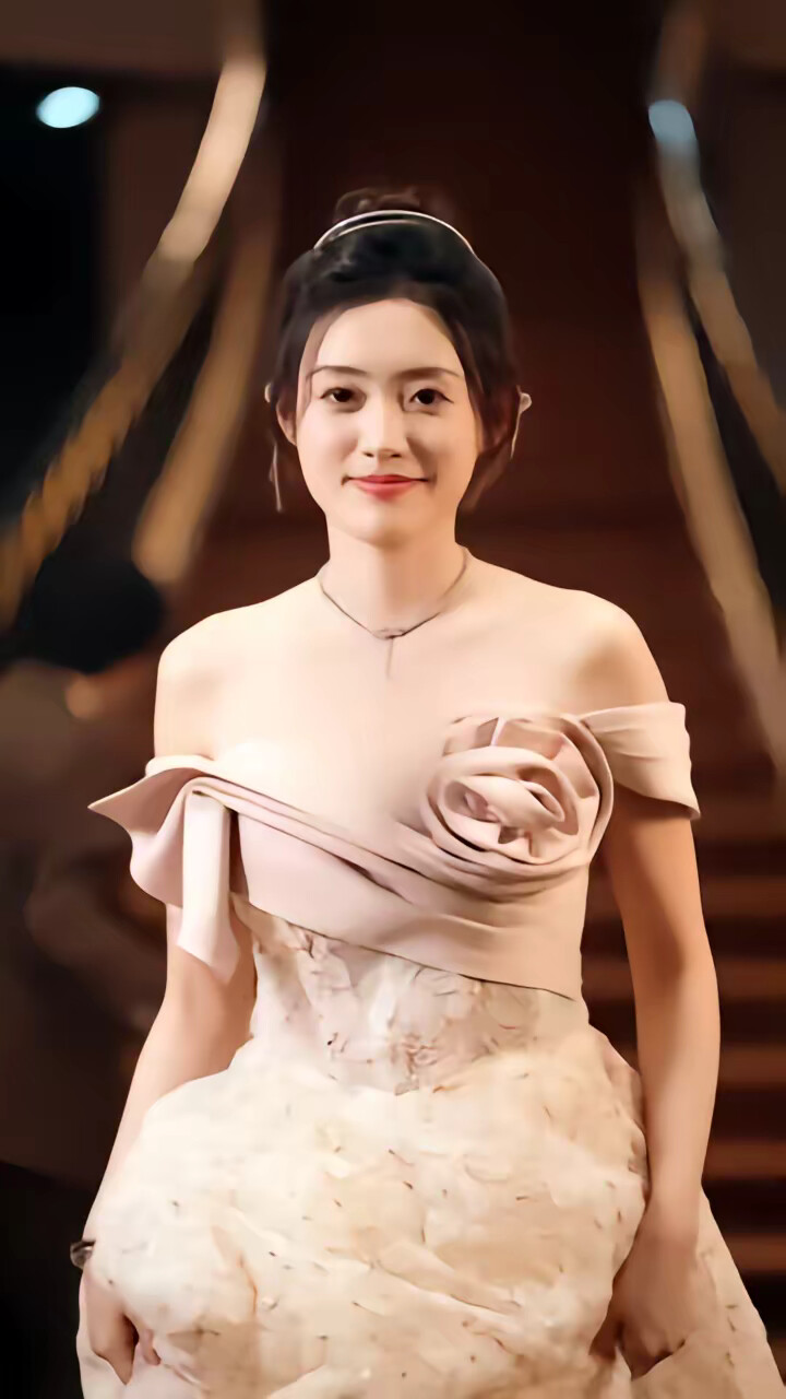 《退婚后大小姐横扫一切》剧照