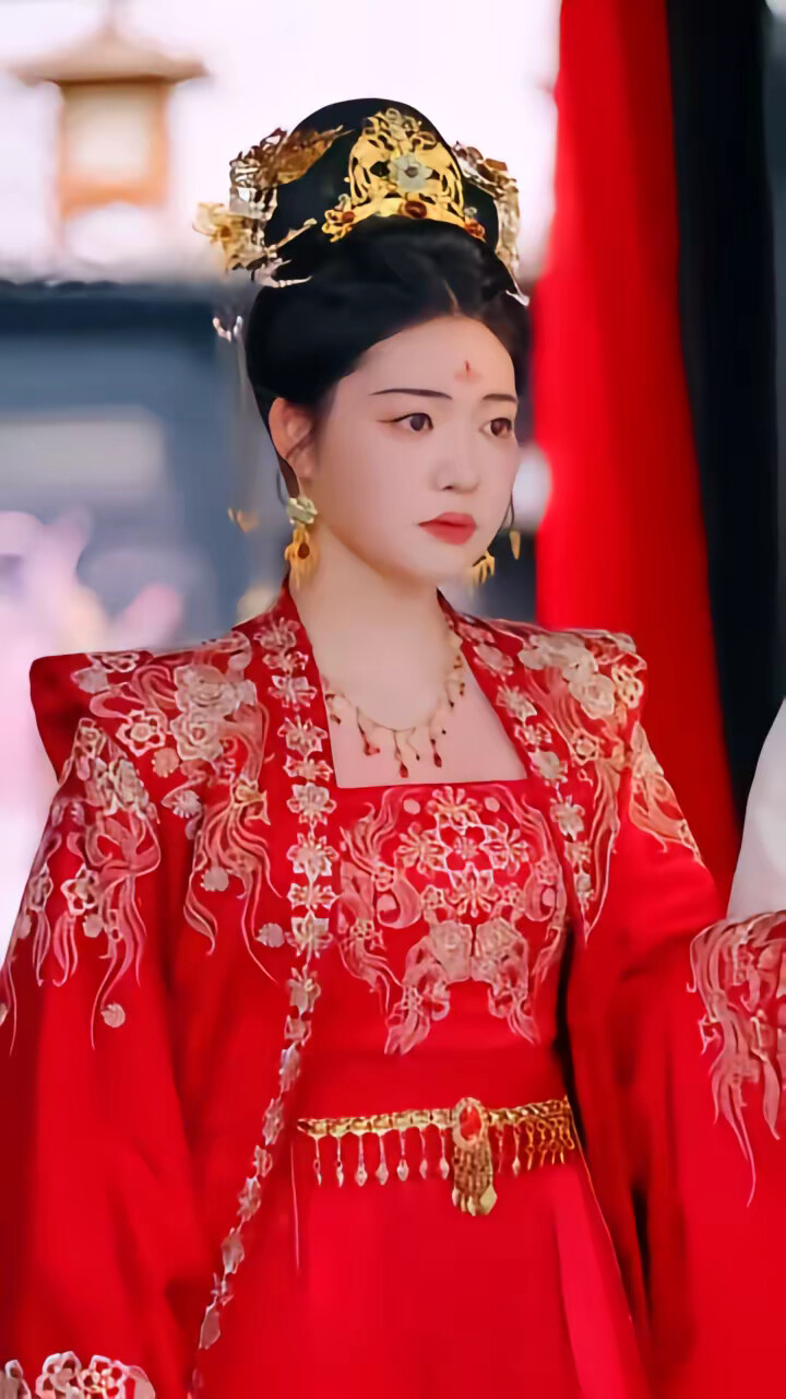 《山川映月圆》剧照