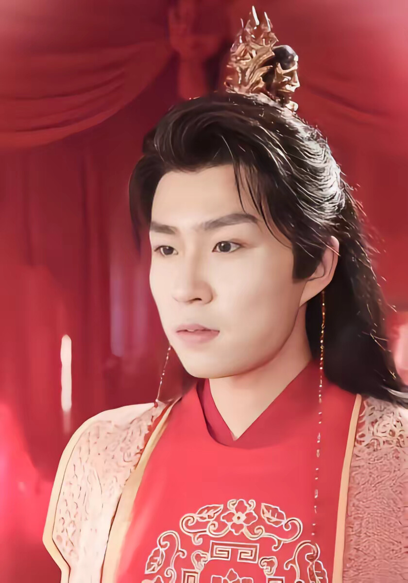 《鸠占鹊巢，系统归我巢换主》剧照