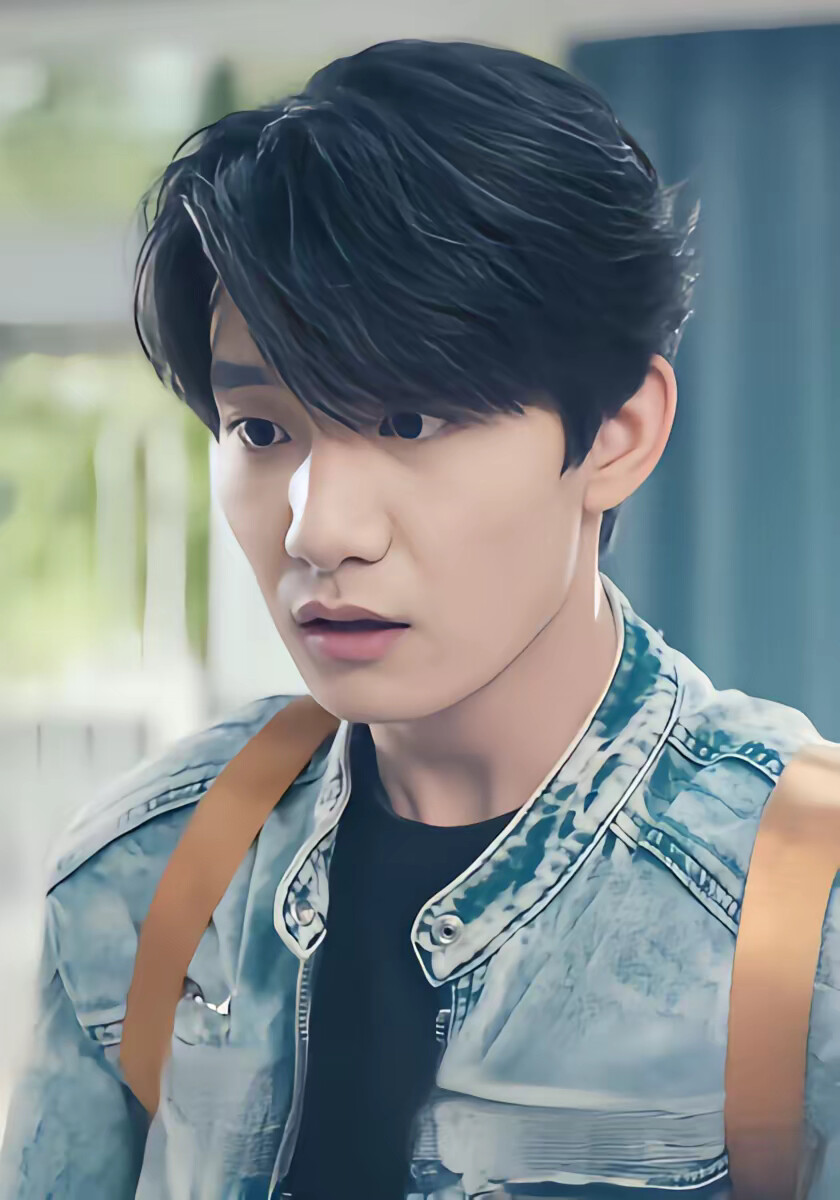 《穿书后成为反派的白月光》剧照