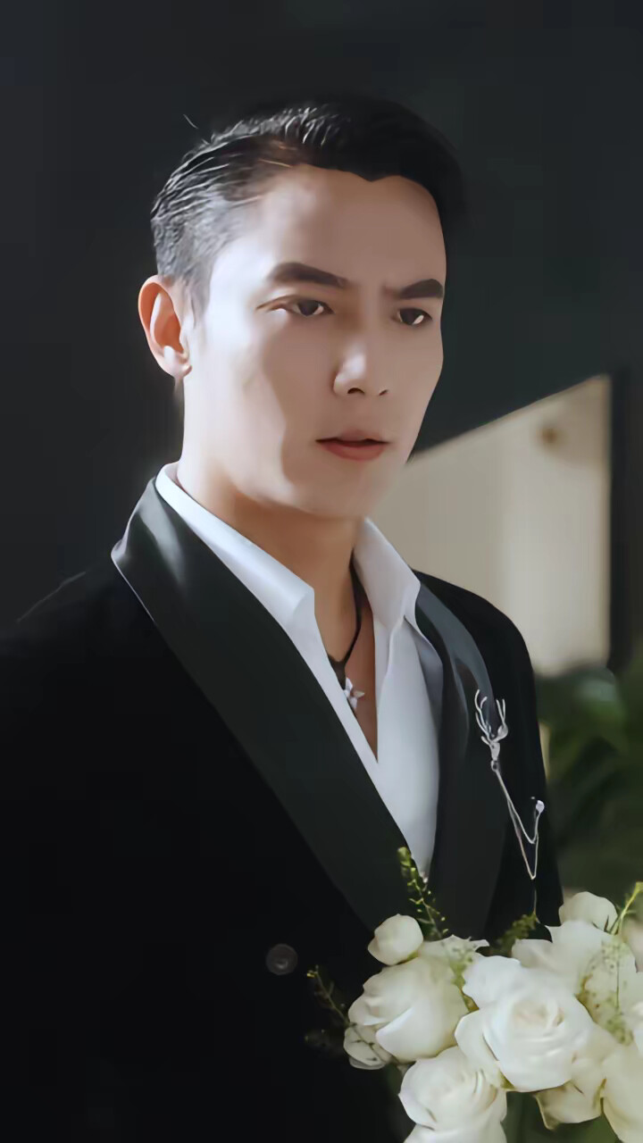 《野狗月亮》剧照