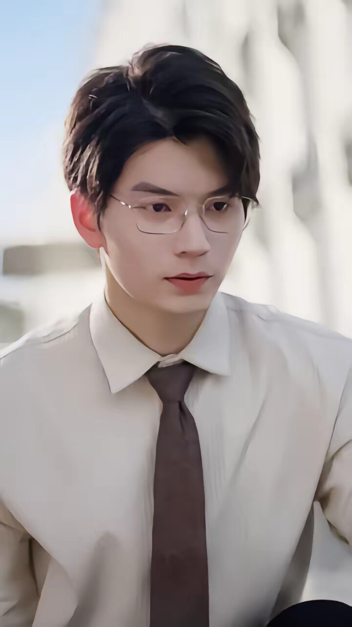 《初恋男友请自重，你只是我弟班主任》剧照