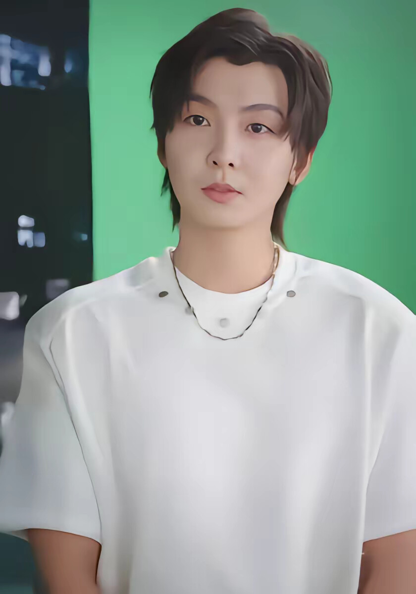 《开局直播毒鸡汤，差点笑死观众》剧照