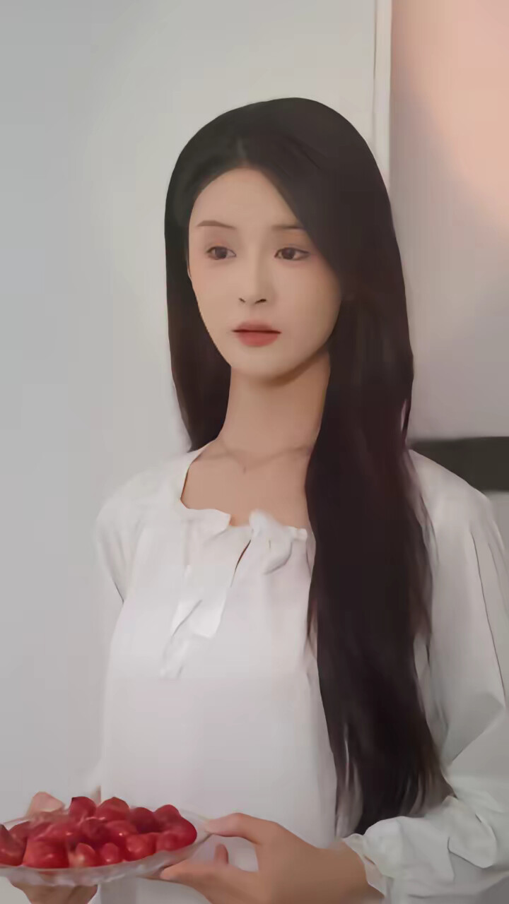 《纯白茉莉》剧照