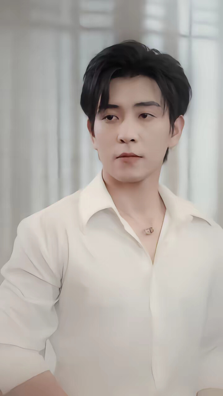 《炮灰白月光上位手册》剧照