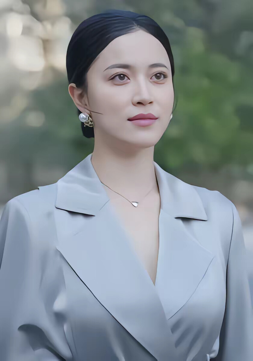 《尘埃里的新生》剧照