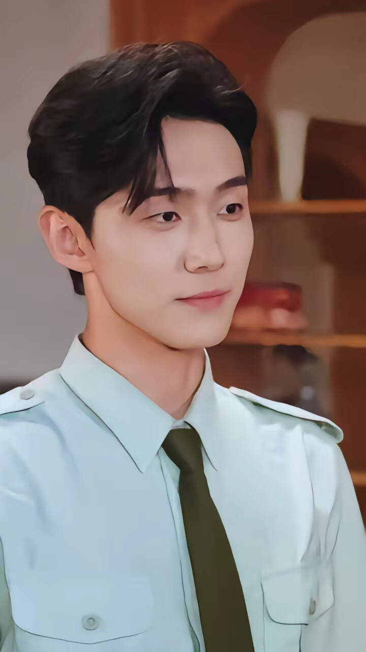 《逃婚八零，冷面硬汉竟是大院贵公子》剧照