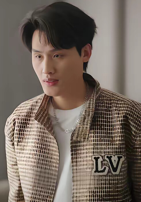 《灵泉觉醒，我变全村财神爷》剧照