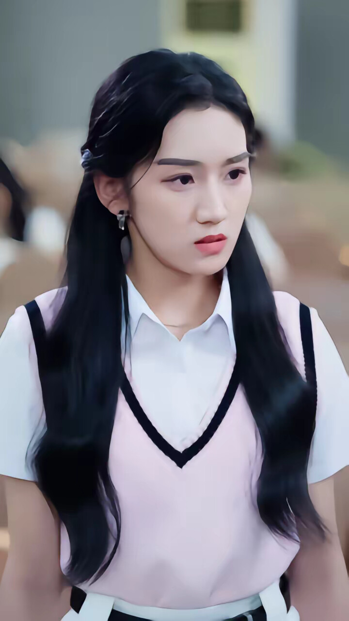 《我靠学人精轻松拿捏校草》剧照