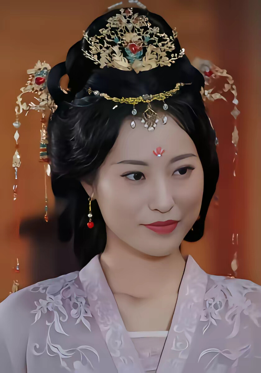 《墨染凤冠烬江山》剧照