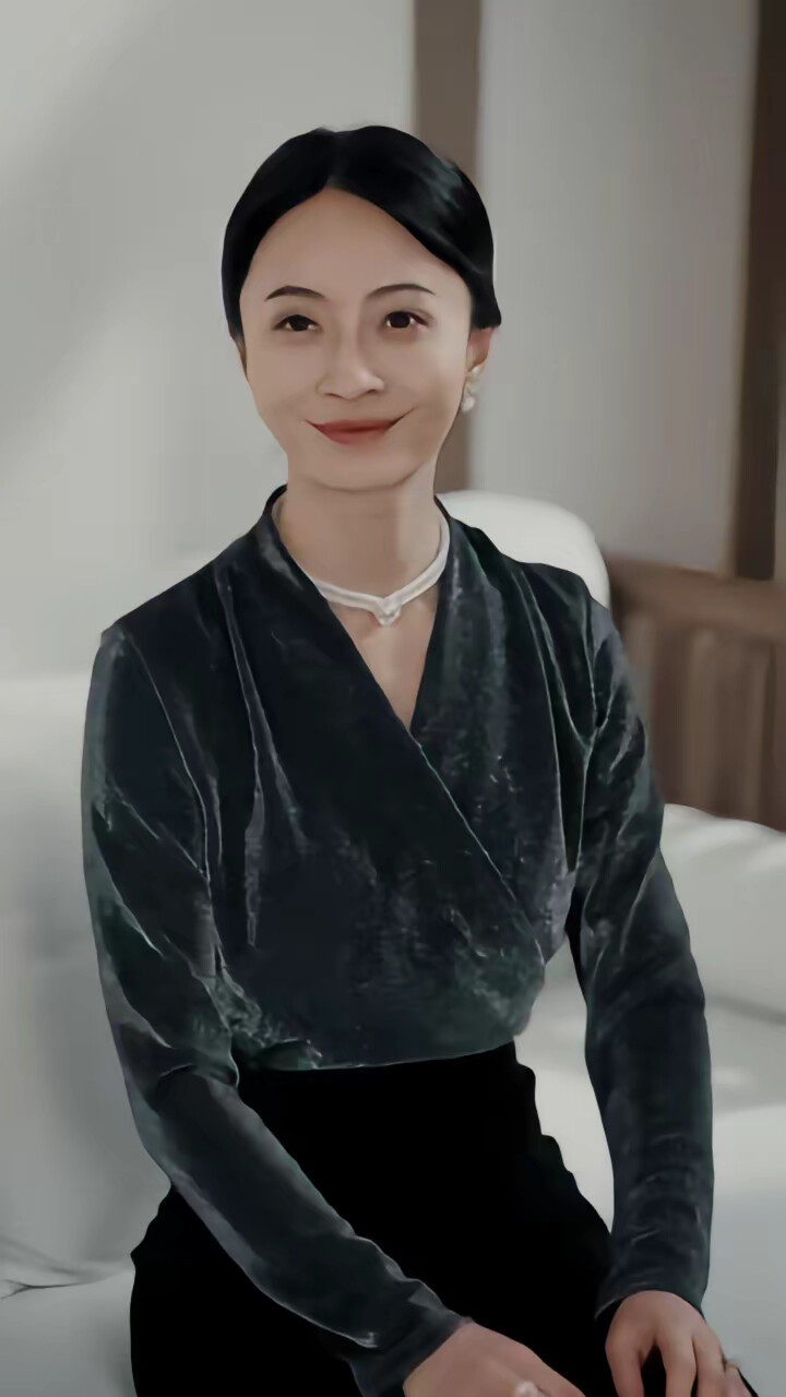 《卧底交锋：大嫂的棋局》剧照