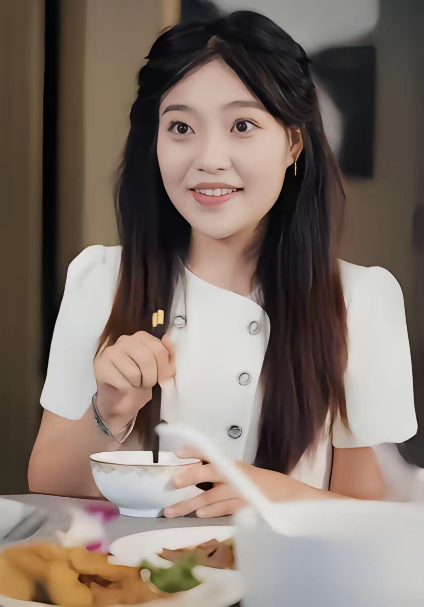 《她带着火回来》剧照