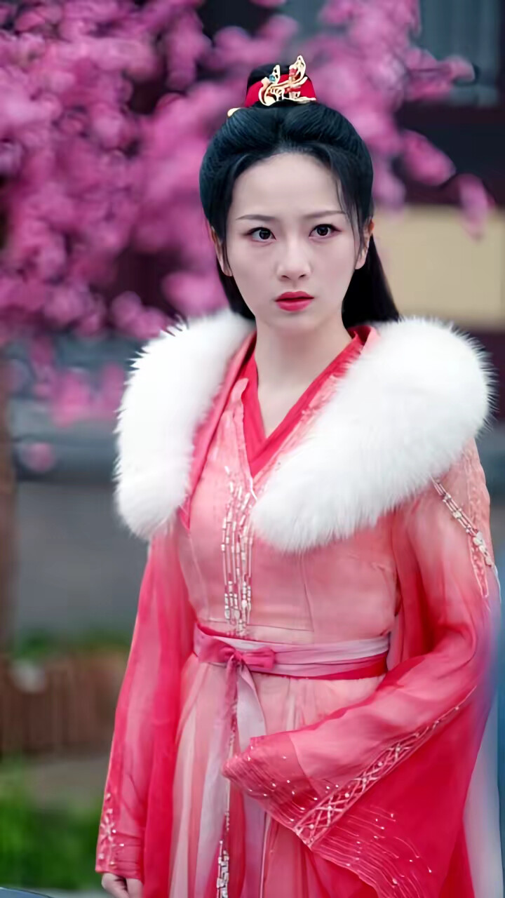 《与君岁安》剧照