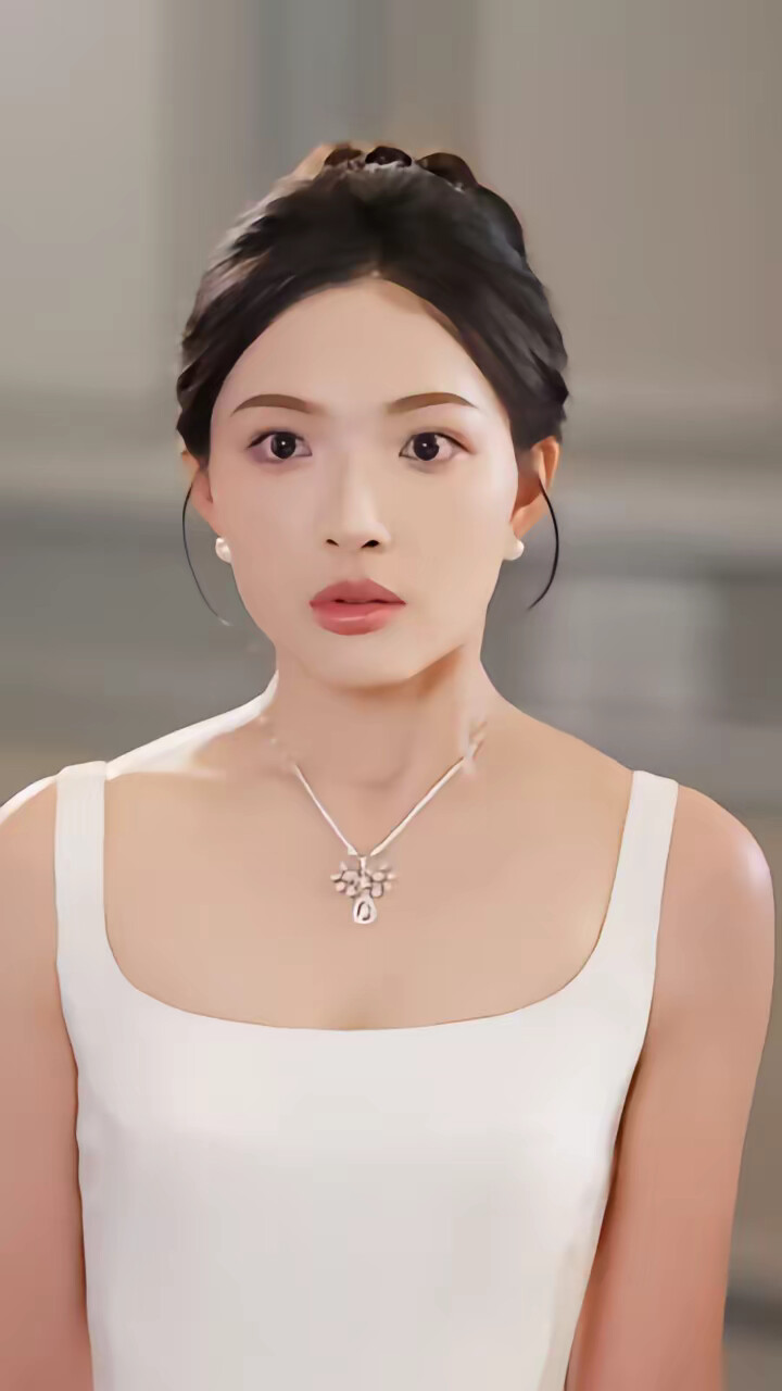 《初恋男友请自重，你只是我弟班主任》剧照