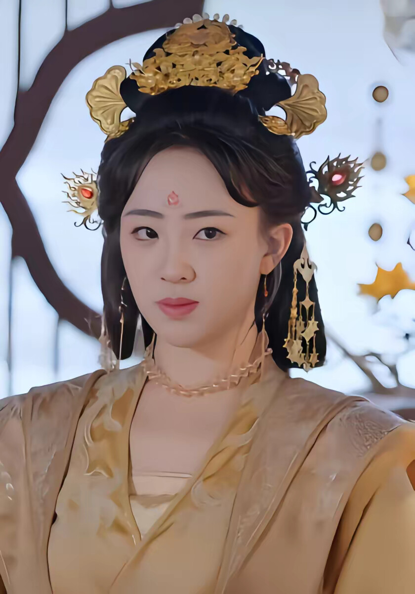 《墨染凤冠烬江山》剧照