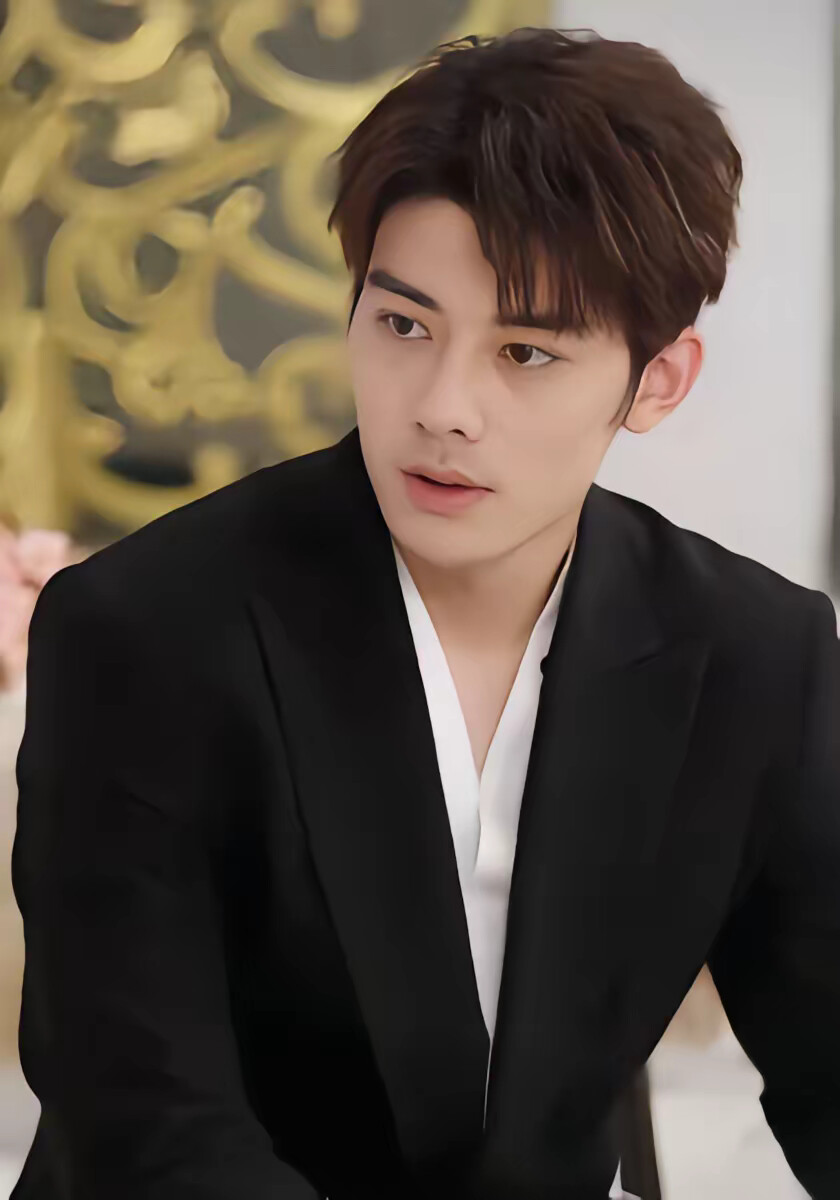 《闺蜜是反派，她全家把我宠上天》剧照