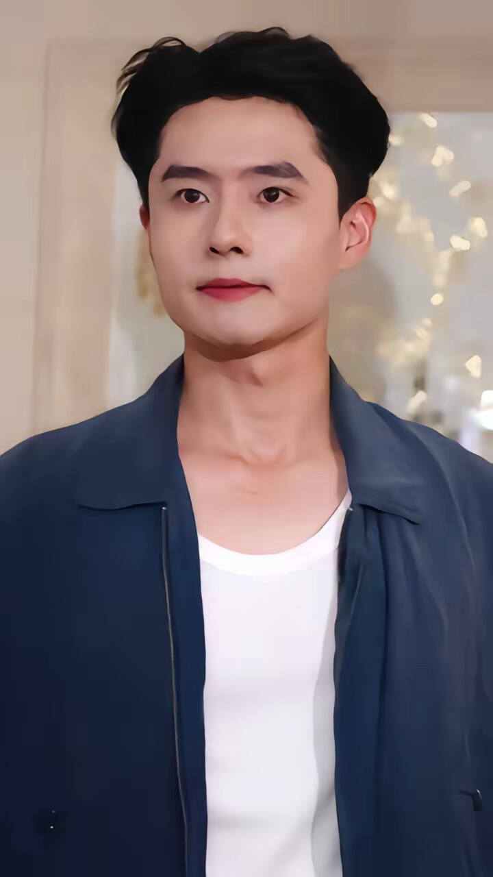 《九朝帝君！开局金莲喊喝药》剧照