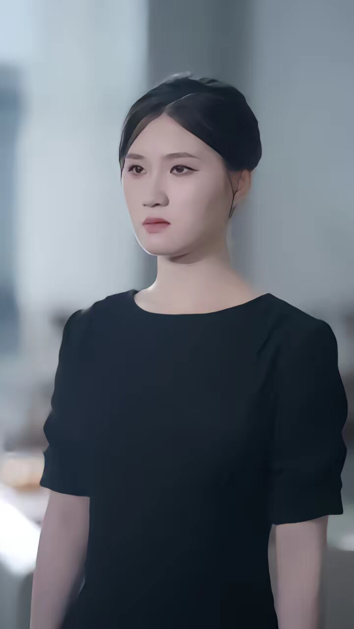 《囚笼里的白玫瑰》剧照