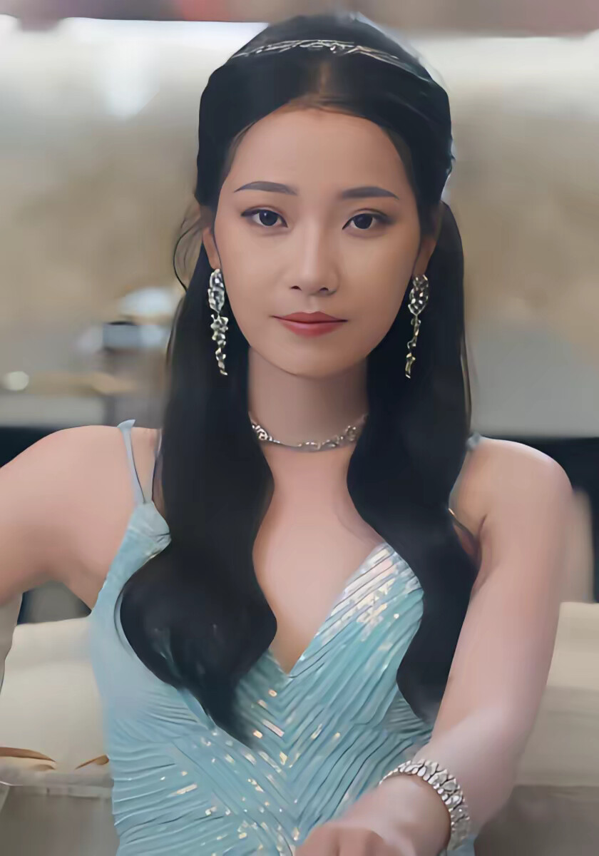 《他比骄阳热烈》剧照