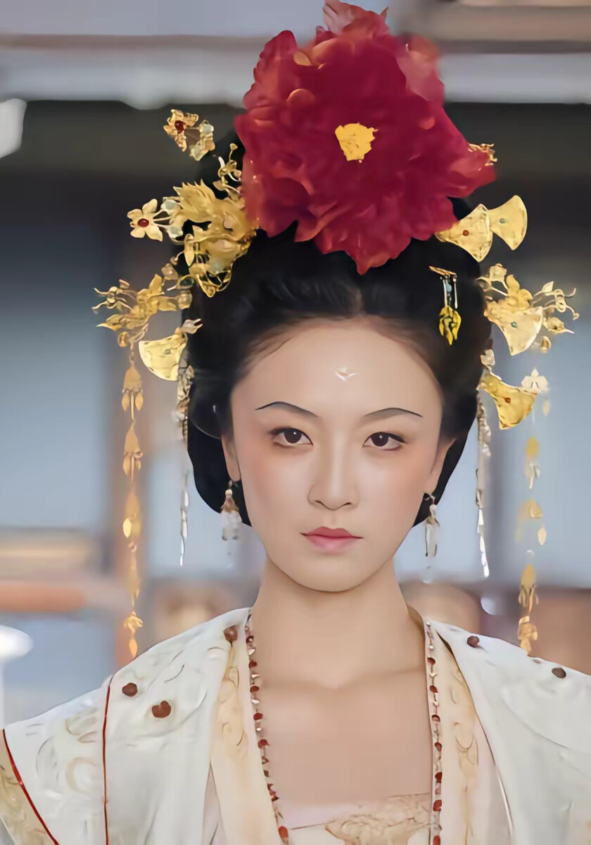 《错付韶华凤归去》剧照