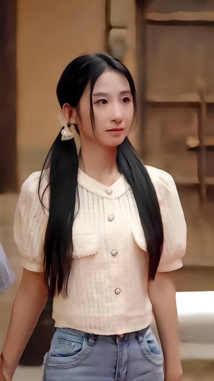 《寒门状元，竟是落难千金》剧照