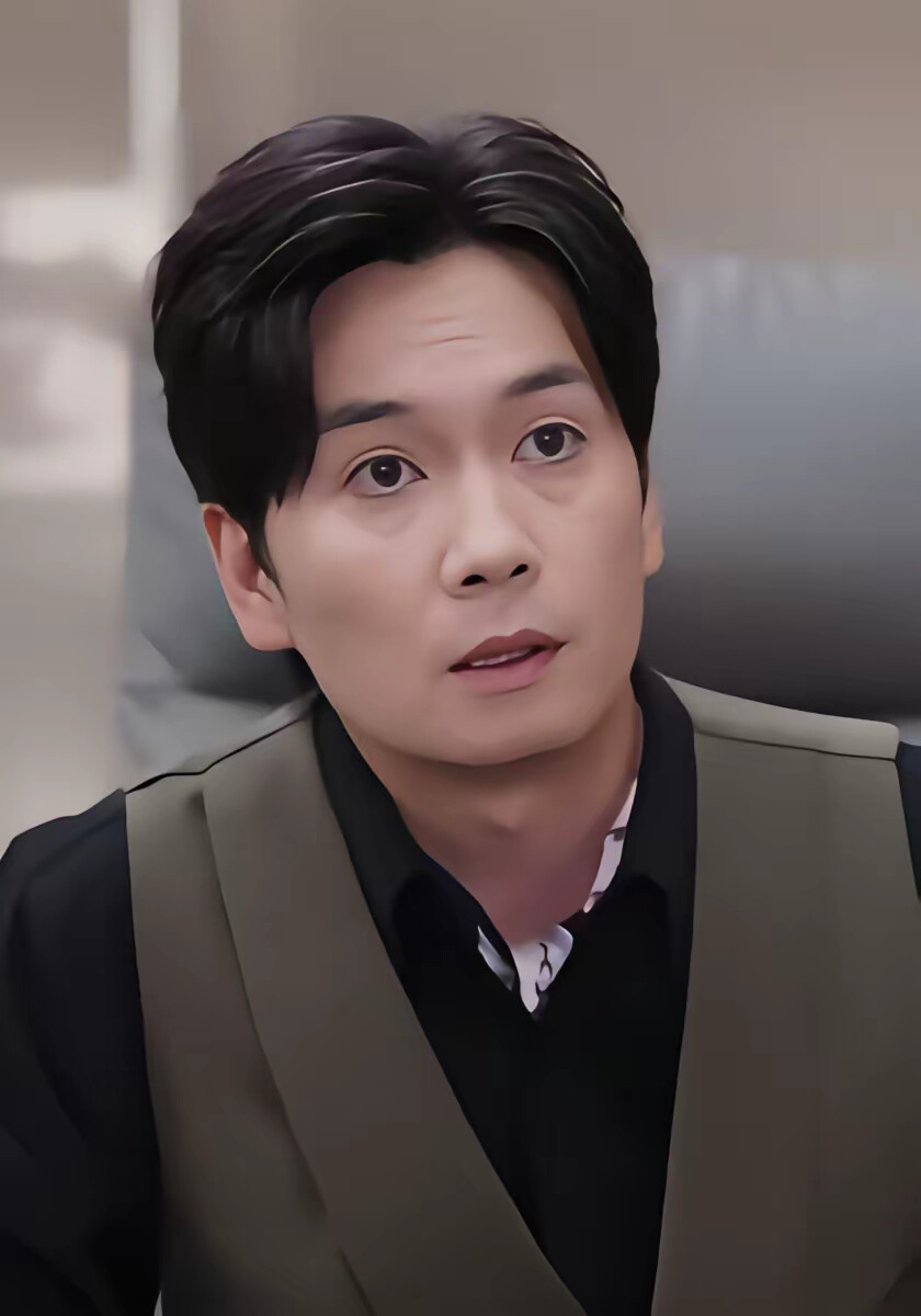 《他发工资，我发收购函》剧照