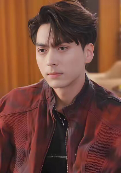 《废物千金竟是商业老大》剧照