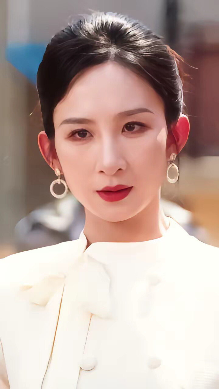 《回村后，我让母亲扬眉吐气》剧照