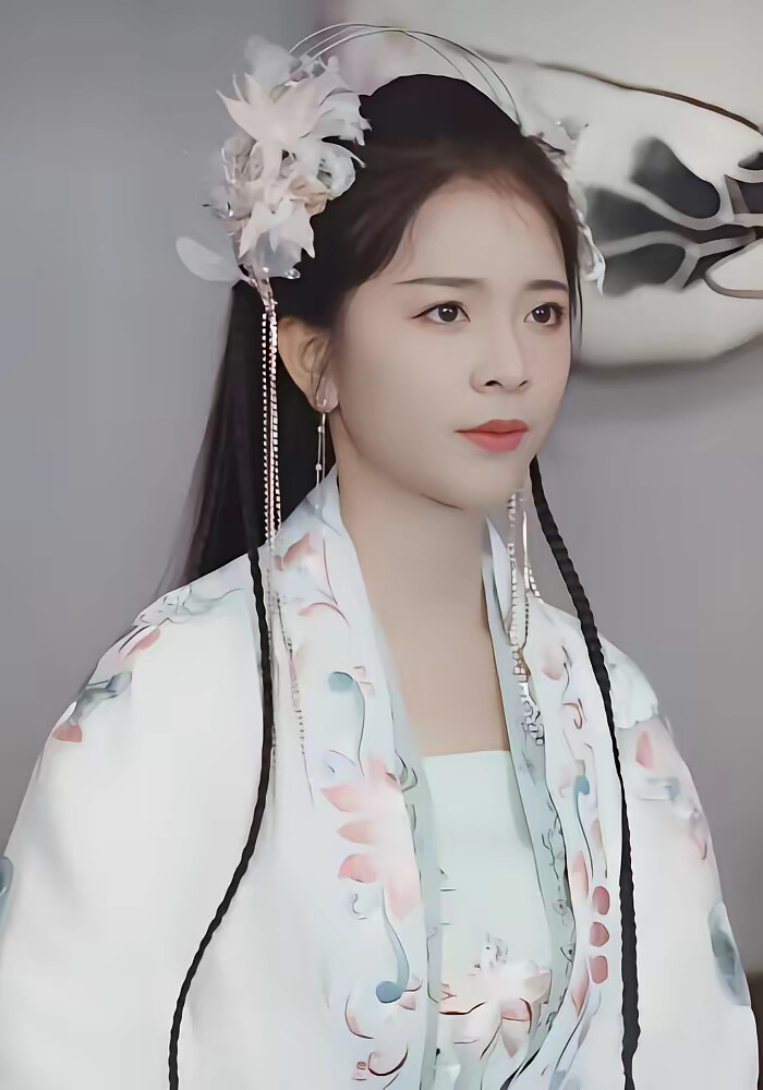 《她本是大盗》剧照