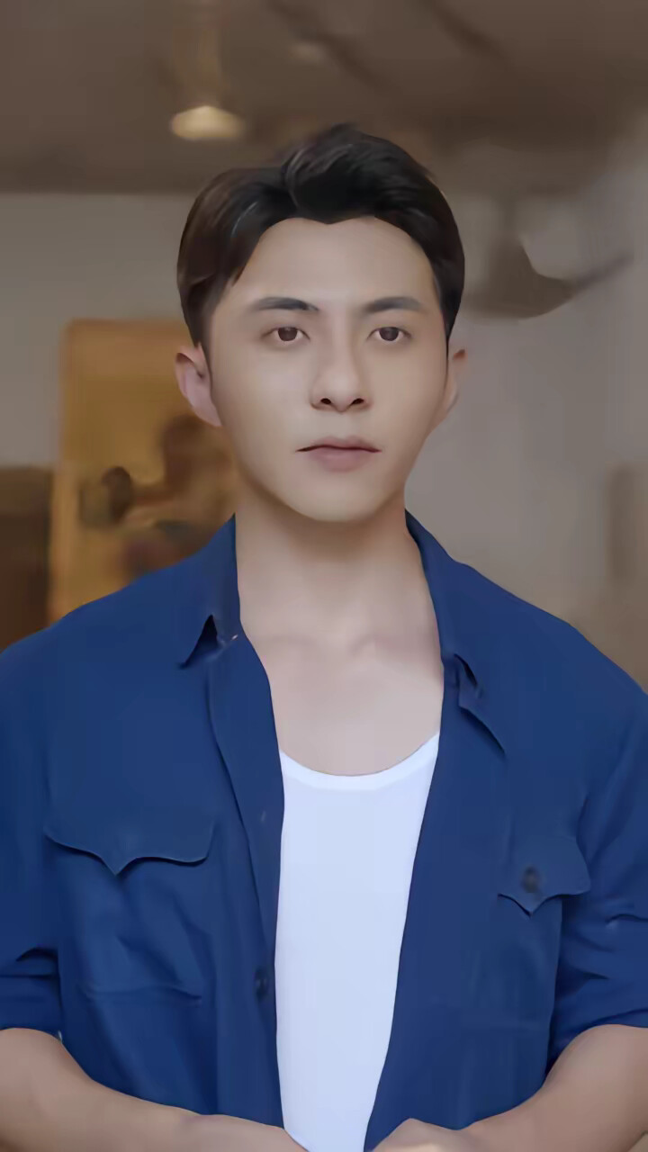 《七零下乡白富美把硬汉惹急了眼》剧照