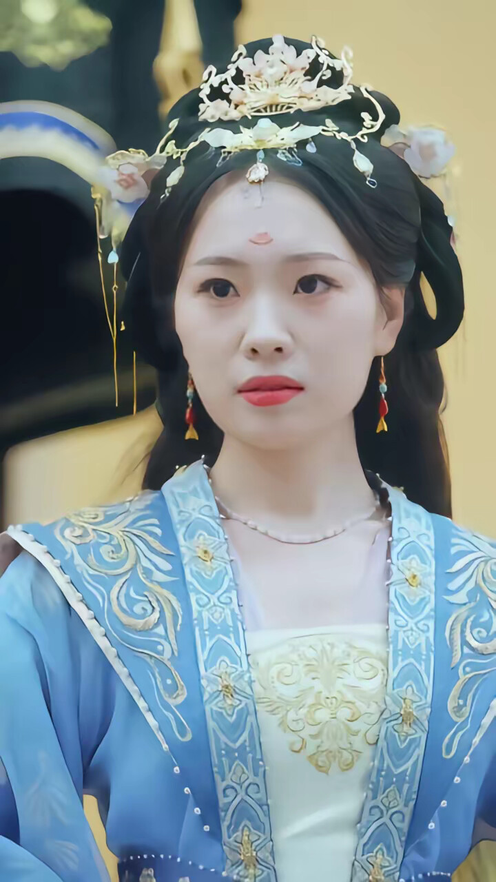 《被替身养女当成外室后，我执掌皇权》剧照