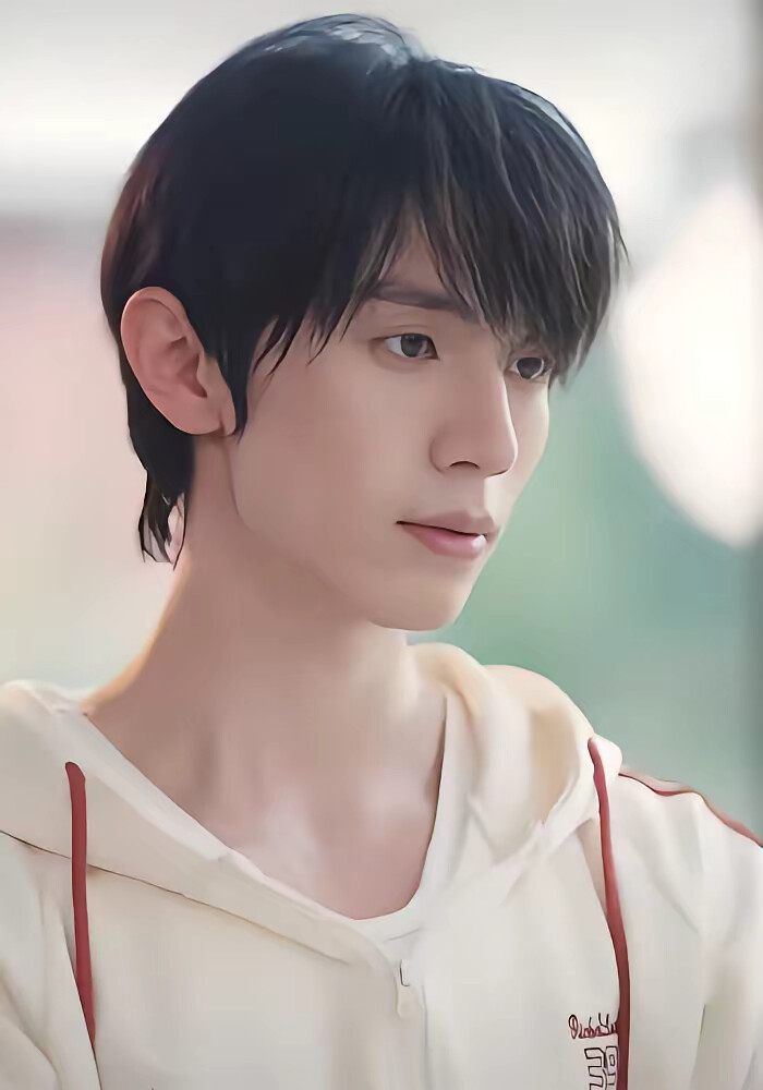 《杠铃与浪花》剧照