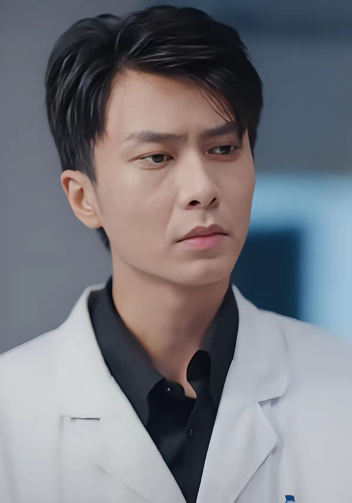 《爱你不值得》剧照