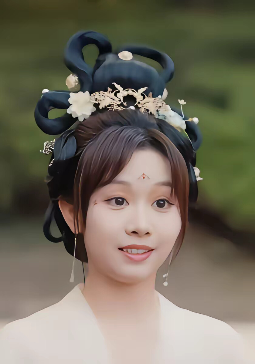 《穿到贵妃身上，皇上肠子悔青了》剧照