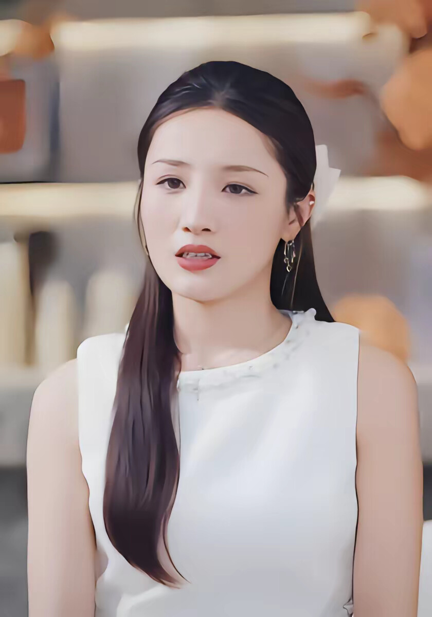 《她带着火回来》剧照