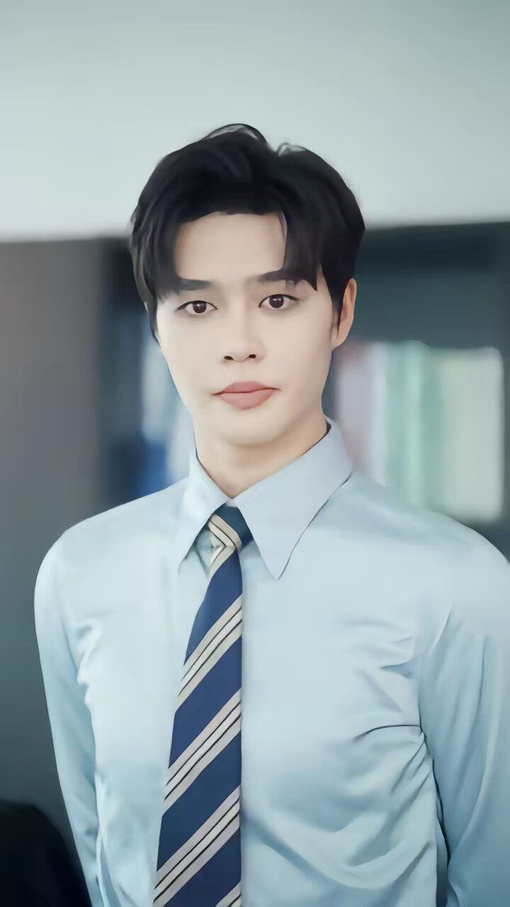 《错认了！他竟是我上司》剧照