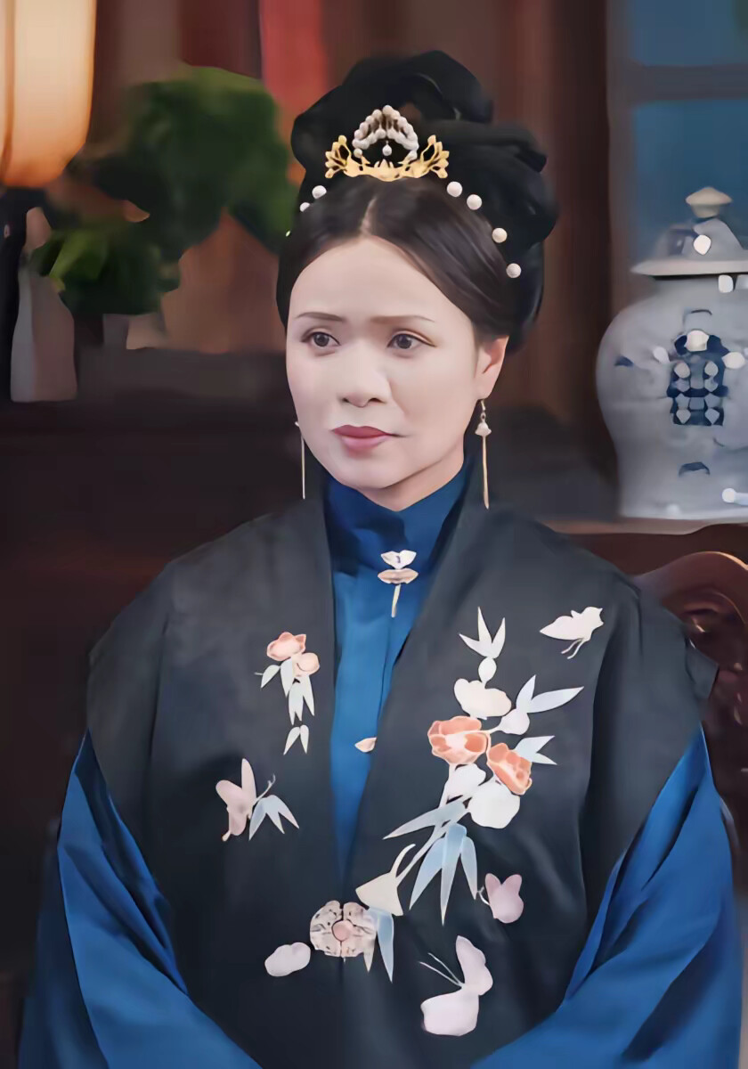 《洞房夜遭换亲，她带小皇帝去逃荒》剧照